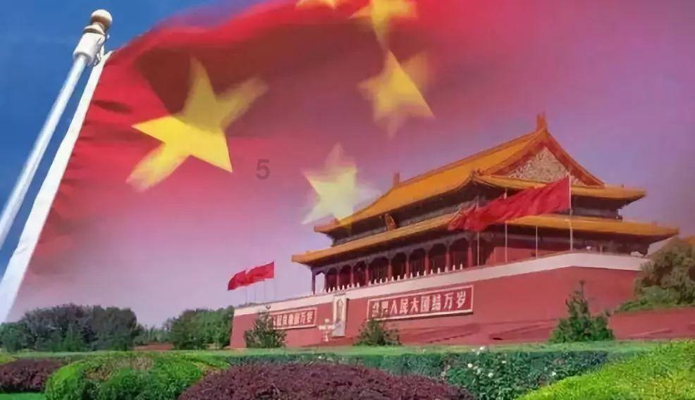 全民养生时代,求鲜本味的鸡汤锅底成为火锅店热卖爆款!